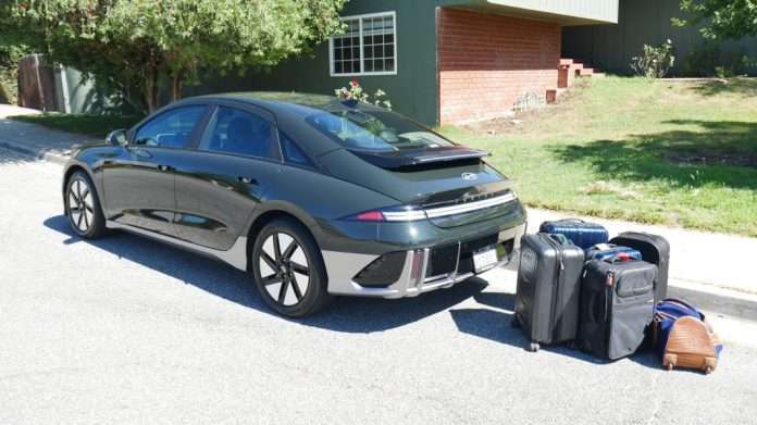 Hyundai Ioniq 6 Junk in the Trunk Test