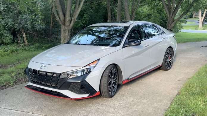 Hyundai Elantra N Making Quite a Noise in Cambodia